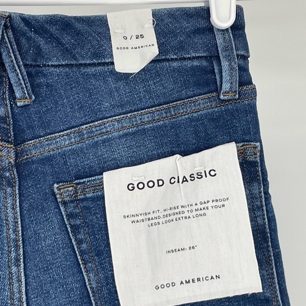 GOOD AMERICAN NWT GOOD CLASSIC 28” INSEAM RIPPED JEANS 0/25 HIGH RISE IN BLUE - Picture 7 of 14